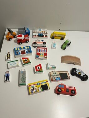 Melissa & Doug Create a Town Activity Rug Play Set Wooden Play Set Cars